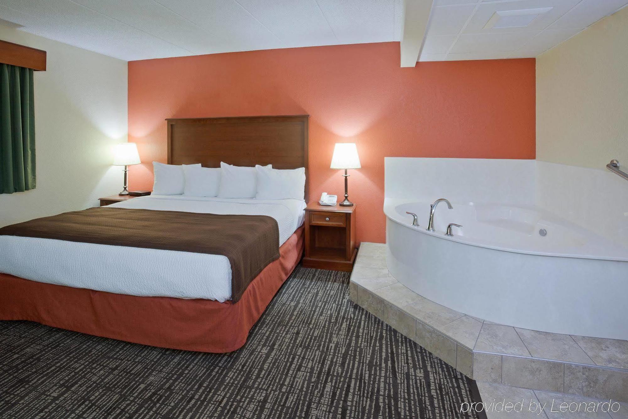 Americinn By Wyndham Alexandria Esterno foto