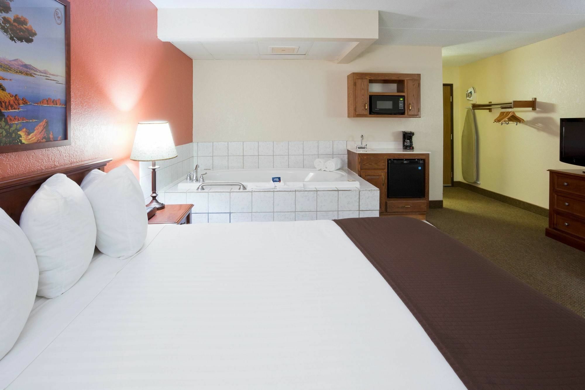 Americinn By Wyndham Alexandria Esterno foto